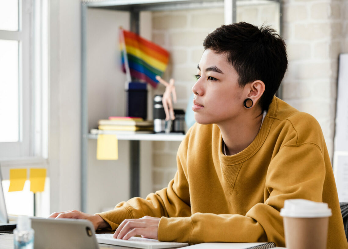 Comment soutenir les personnes LGBT au travail ?