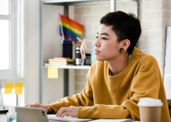 Comment soutenir les personnes LGBT au travail ?