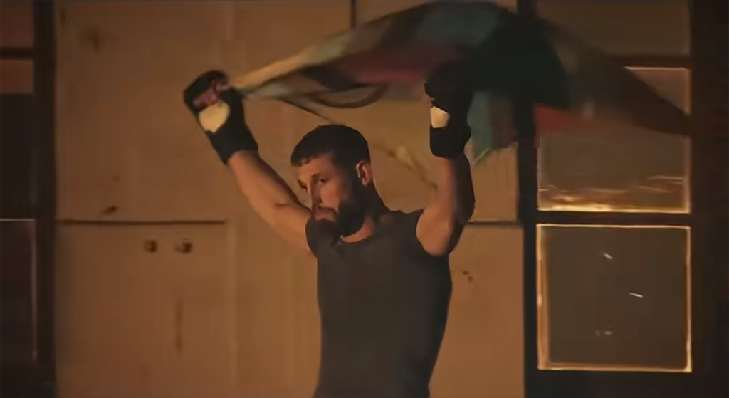 Mathis Chevalier dénonce l’homophobie dans le MMA après son passage dans L’Arène sur Netflix- Drapeau LGBT